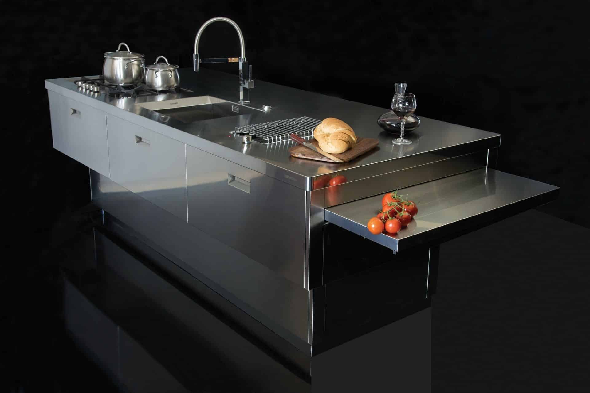 Elevate Your Outdoor: Luxury Italian Furnishing Unveils Exclusive Outdoor Kitchen Ideas in Miami